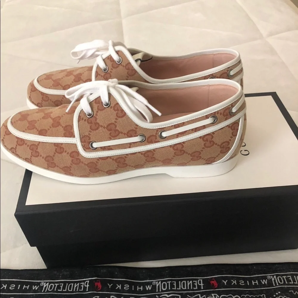 Tan Gucci Loafers size 10 European size 11 US